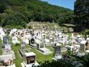 La Digue - Friedhof-smal.jpg